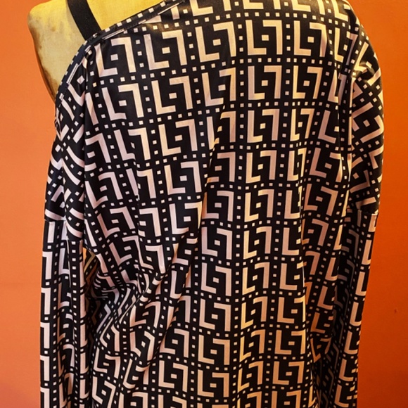 Chicme Asymmetrical top size L - Picture 2 of 6